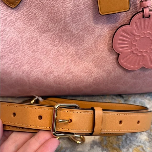 Coach Powder Pink large Rowan with charms - Picture 3 of 6